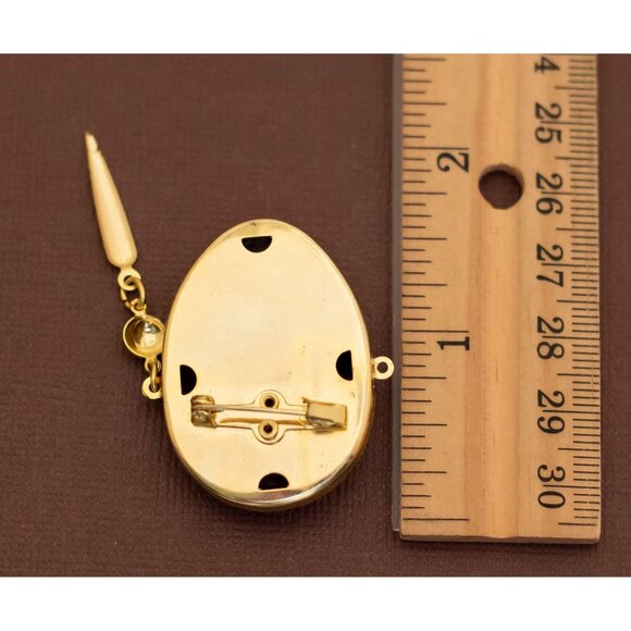 Vintage Golden Hockey Mask Elegant Brooch - U20 - Picture 2 of 2